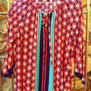 Crown and Ivy blouse size 2. This is made of 100% ray on exclusive of decoration